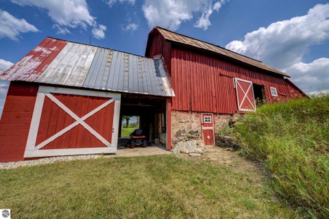 Tiny photo for 4135 Schoolcraft Rd, Bellaire, MI 49615 (MLS # 1945665)