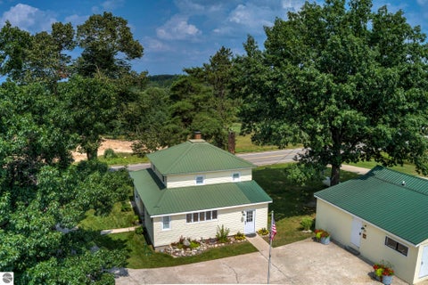 Tiny photo for 4135 Schoolcraft Rd, Bellaire, MI 49615 (MLS # 1945665)