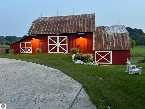 Tiny photo for 4135 Schoolcraft Rd, Bellaire, MI 49615 (MLS # 1945665)