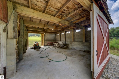 Tiny photo for 4135 Schoolcraft Rd, Bellaire, MI 49615 (MLS # 1945665)