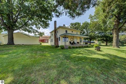 Tiny photo for 4135 Schoolcraft Rd, Bellaire, MI 49615 (MLS # 1945665)