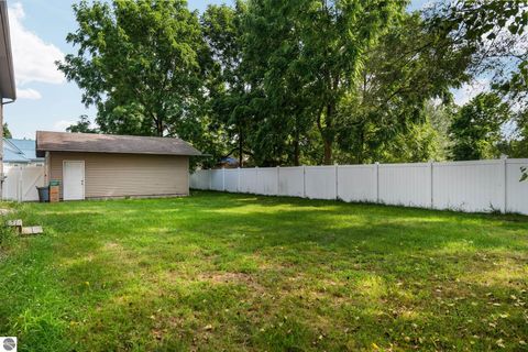 Tiny photo for 211 Bluff Avenue, Eastlake, MI 49626 (MLS # 1943060)