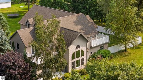 211 Bluff Avenue Eastlake MI 49626