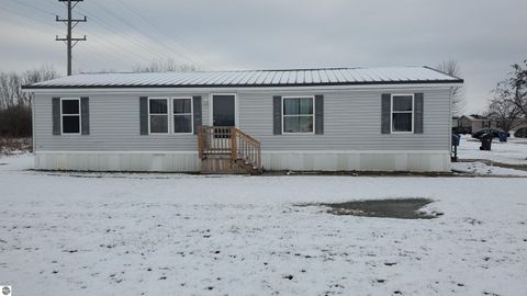 Tiny photo for 2770 S Ivy Lane #LOT 143, Mt Pleasant, MI 48858 (MLS # 1941590)