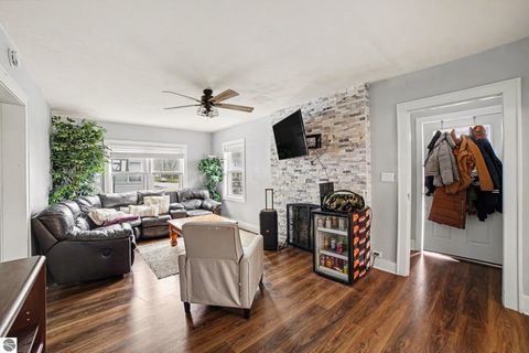 Tiny photo for 209 E Maple, Mt Pleasant, MI 48858 (MLS # 1944276)