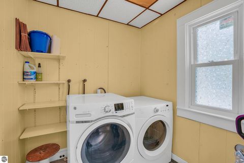 Tiny photo for 417 Prospect, Cadillac, MI 49601 (MLS # 1944406)