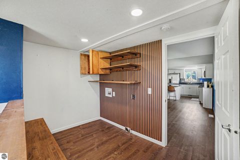 Tiny photo for 201 E Bennett Avenue, Mt Pleasant, MI 48858 (MLS # 1944152)