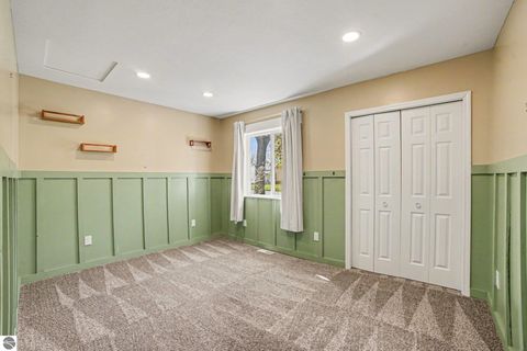 Tiny photo for 201 E Bennett Avenue, Mt Pleasant, MI 48858 (MLS # 1944152)