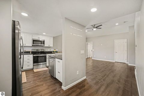 Tiny photo for 201 E Bennett Avenue, Mt Pleasant, MI 48858 (MLS # 1944152)