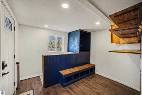 Tiny photo for 201 E Bennett Avenue, Mt Pleasant, MI 48858 (MLS # 1944152)