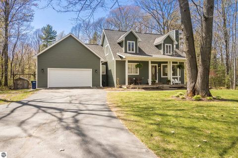 Tiny photo for 853 Reads Run, Traverse City, MI 49685 (MLS # 1945283)