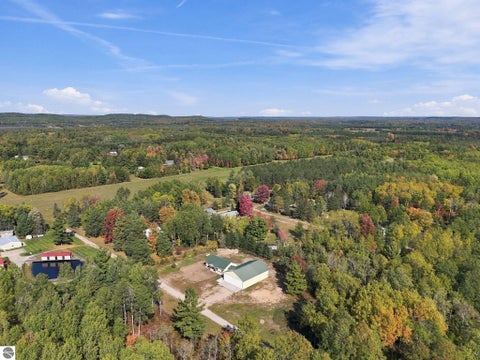 Tiny photo for 1425 S Taxiway Charlie, Lake City, MI 49651 (MLS # 1951380)