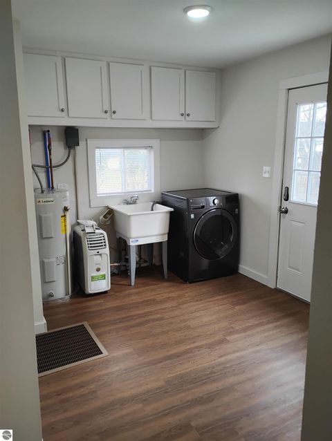 Tiny photo for 511 Woodworth Avenue, Mt Pleasant, MI 48858 (MLS # 1943312)