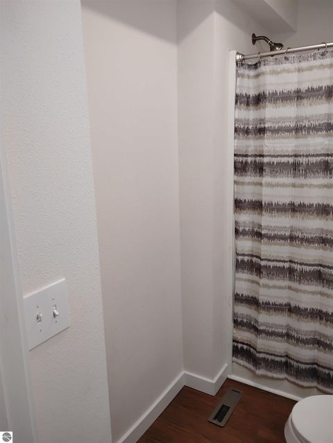 Tiny photo for 511 Woodworth Avenue, Mt Pleasant, MI 48858 (MLS # 1943312)