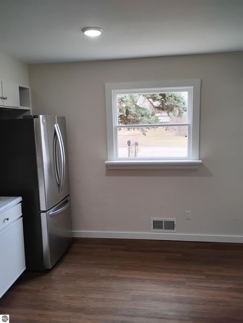 Tiny photo for 511 Woodworth Avenue, Mt Pleasant, MI 48858 (MLS # 1943312)