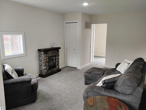 Tiny photo for 511 Woodworth Avenue, Mt Pleasant, MI 48858 (MLS # 1943312)