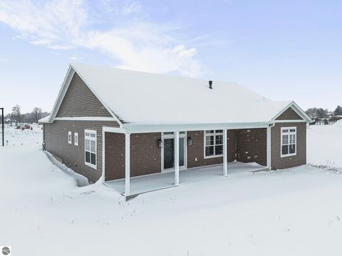 Tiny photo for 5037 Sheffer Farm Road, Traverse City, MI 49685 (MLS # 1941481)