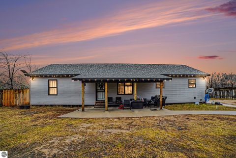 Photo of 11115 E Valley, Mt Pleasant, MI 48858 (MLS # 1942971)