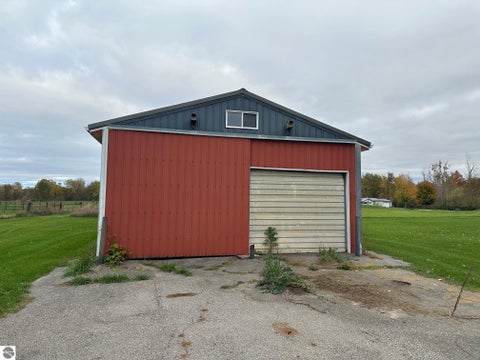 Tiny photo for 11627 S Green RD, Riverdale, MI 48877 (MLS # 1951720)