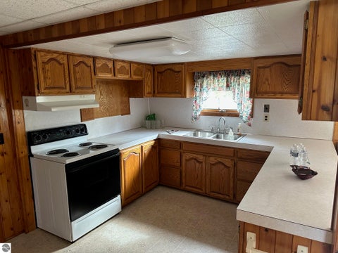 Tiny photo for 11627 S Green RD, Riverdale, MI 48877 (MLS # 1951720)