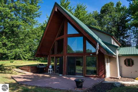 Photo of 6696 Nottawa Road, Mt Pleasant, MI 48858 (MLS # 1948484)