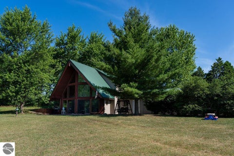 Tiny photo for 6696 Nottawa Road, Mt Pleasant, MI 48858 (MLS # 1948484)