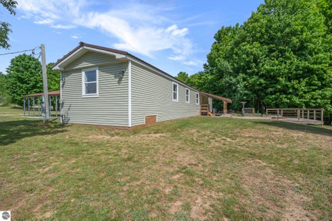 Tiny photo for 4622 Vista Valley Trail, Mesick, MI 49668 (MLS # 1947605)