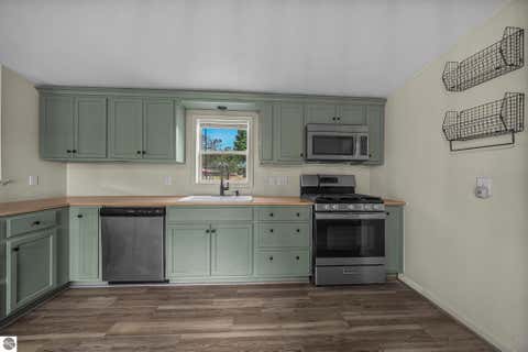 Tiny photo for 4622 Vista Valley Trail, Mesick, MI 49668 (MLS # 1947605)