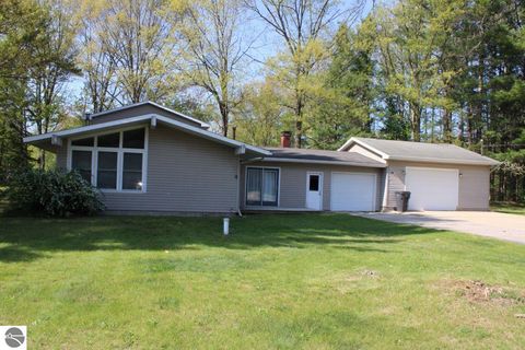 Tiny photo for 817 E Dresden Street, Kalkaska, MI 49646 (MLS # 1945886)