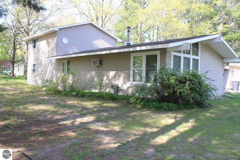 Tiny photo for 817 E Dresden Street, Kalkaska, MI 49646 (MLS # 1945886)