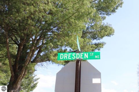 Tiny photo for 817 E Dresden Street, Kalkaska, MI 49646 (MLS # 1945886)