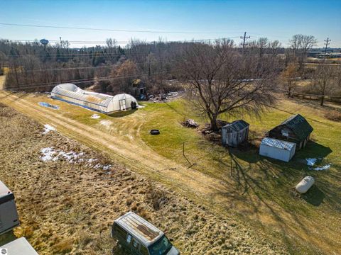 Tiny photo for 5612 E Remus Road, Mt Pleasant, MI 48858 (MLS # 1942484)