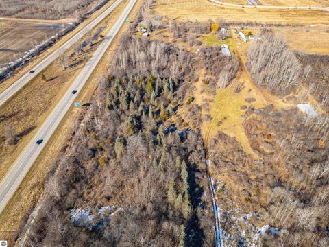 Tiny photo for 5612 E Remus Road, Mt Pleasant, MI 48858 (MLS # 1942484)