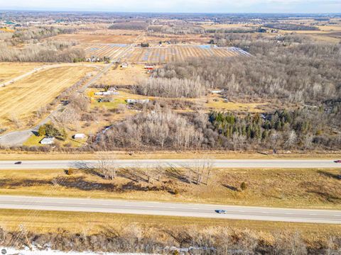 Tiny photo for 5612 E Remus Road, Mt Pleasant, MI 48858 (MLS # 1942484)