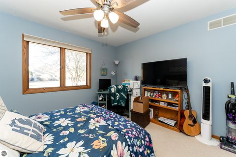 Tiny photo for 620 Cherrywood Lane, Mt Pleasant, MI 48858 (MLS # 1942798)