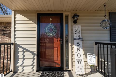 Tiny photo for 620 Cherrywood Lane, Mt Pleasant, MI 48858 (MLS # 1942798)