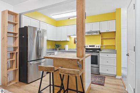 Tiny photo for 721 Indian Trail Boulevard #21, Traverse City, MI 49686 (MLS # 1942663)