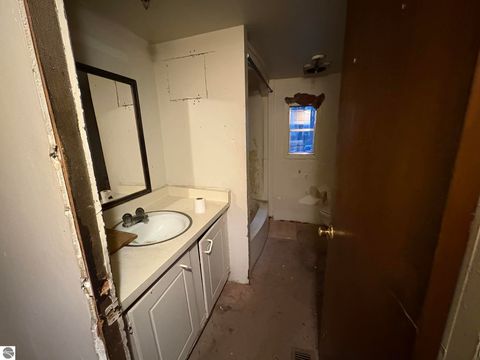 Tiny photo for 3537 Glorianne Drive, Traverse City, MI 49685 (MLS # 1942879)