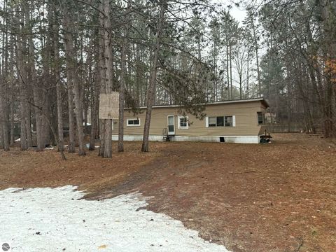 Tiny photo for 3537 Glorianne Drive, Traverse City, MI 49685 (MLS # 1942879)