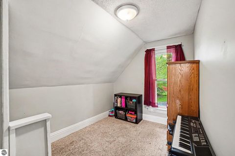 Tiny photo for 707 N Republic Avenue, Alma, MI 48801 (MLS # 1945107)