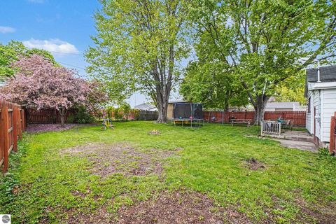 Tiny photo for 707 N Republic Avenue, Alma, MI 48801 (MLS # 1945107)