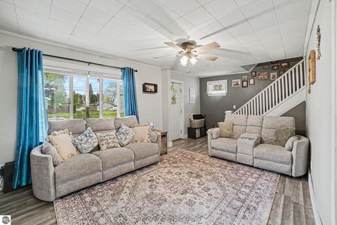 Tiny photo for 707 N Republic Avenue, Alma, MI 48801 (MLS # 1945107)
