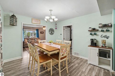 Tiny photo for 707 N Republic Avenue, Alma, MI 48801 (MLS # 1945107)