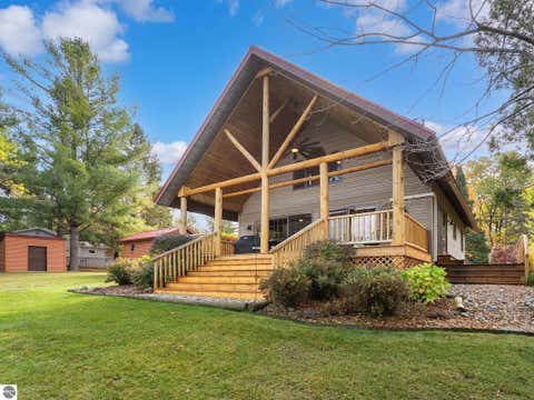 Tiny photo for 15202 Circle Drive, Ocqueoc, MI 49759 (MLS # 1945370)