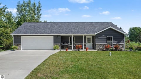 Tiny photo for 1009 Par Drive, Lake Isabella, MI 48893 (MLS # 1950549)