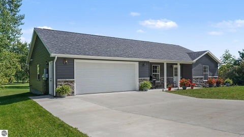 Tiny photo for 1009 Par Drive, Lake Isabella, MI 48893 (MLS # 1950549)