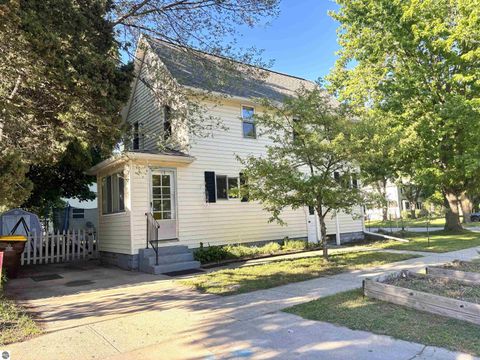 Tiny photo for 518 S Kinney, Mt Pleasant, MI 48858 (MLS # 1945676)