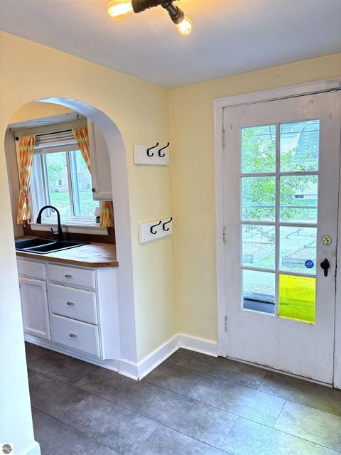 Tiny photo for 518 S Kinney, Mt Pleasant, MI 48858 (MLS # 1945676)