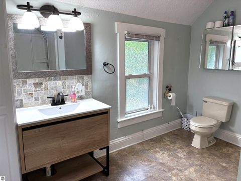 Tiny photo for 518 S Kinney, Mt Pleasant, MI 48858 (MLS # 1945676)