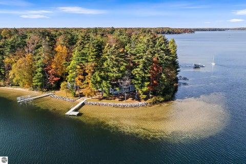 Tiny photo for 620 Lakewood Road, Traverse City, MI 49685 (MLS # 1951952)
